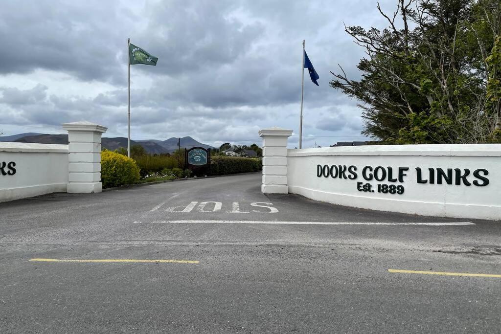 Red Fox Chalet On The Ring Of Kerry Glenbeigh Bagian luar foto
